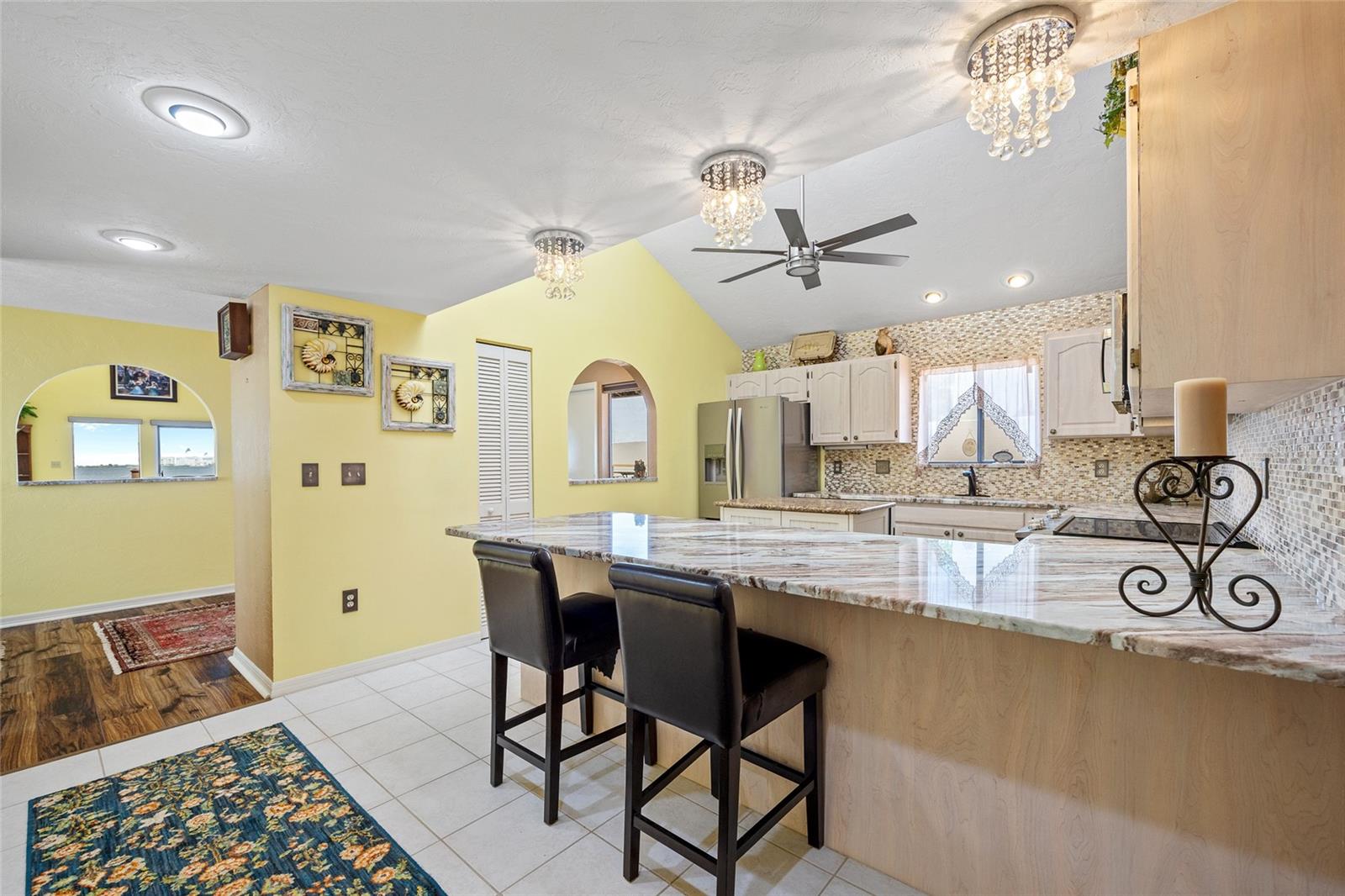 Image 4 of 42 For 25188 Marion Avenue 45