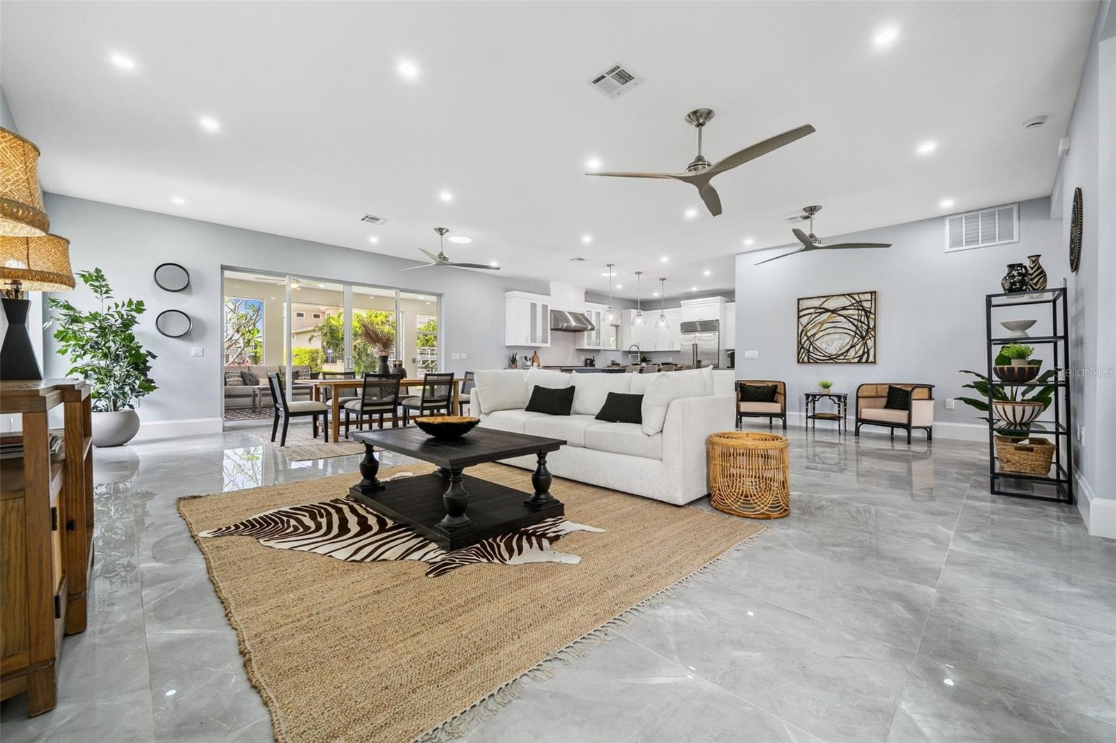 Image 19 of 50 For 4837 Tarpon Avenue