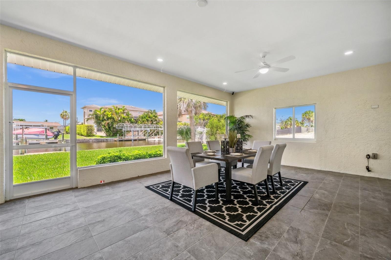 Image 24 of 50 For 4837 Tarpon Avenue