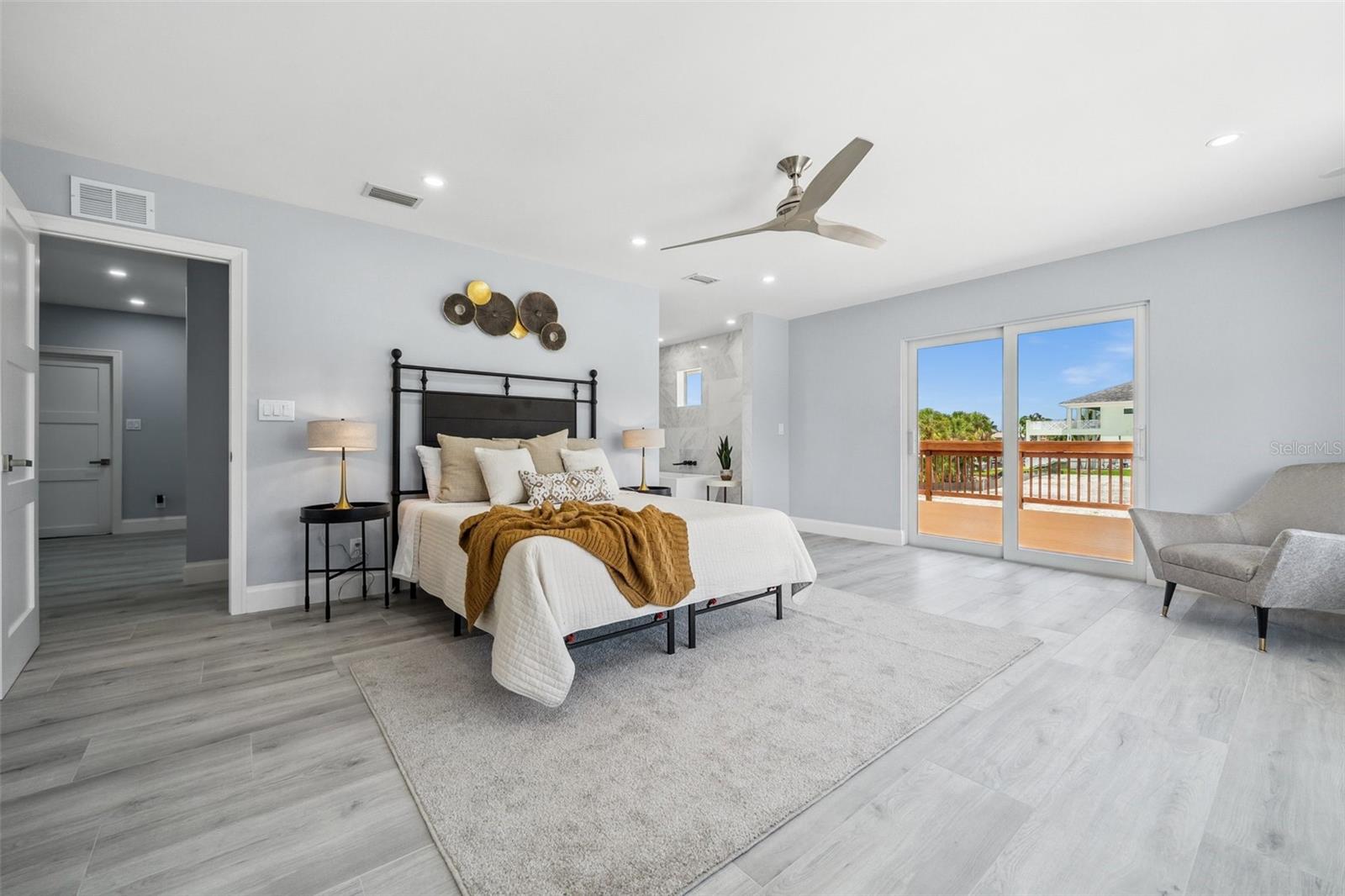Image 30 of 50 For 4837 Tarpon Avenue