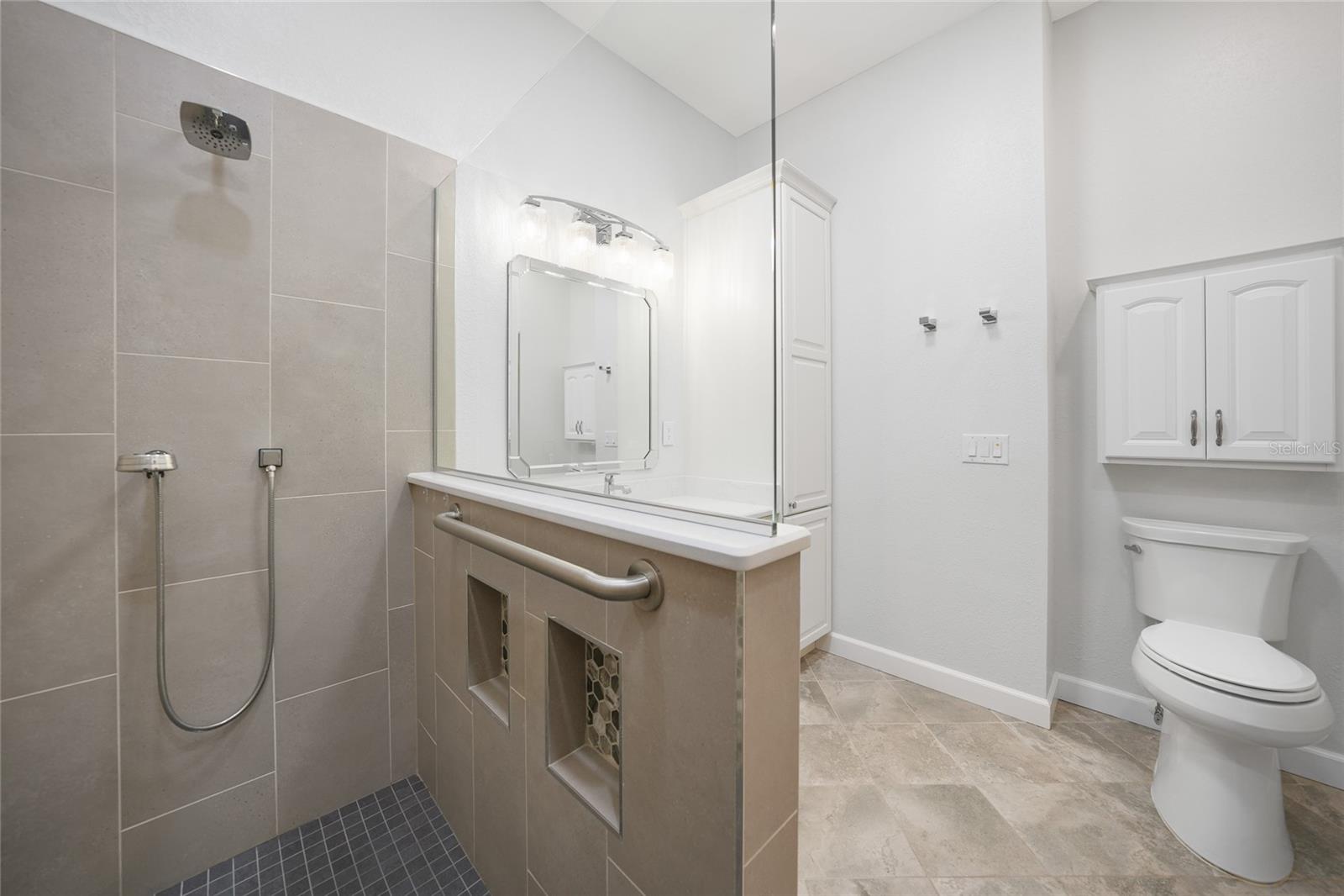 Image 22 of 61 For 14311 Reserve Court