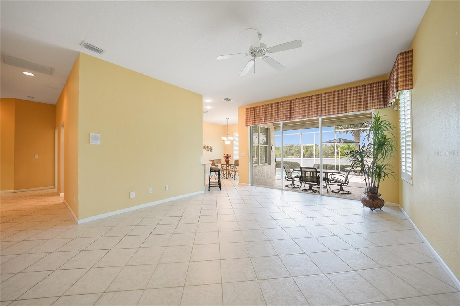 Image 7 of 61 For 14311 Reserve Court