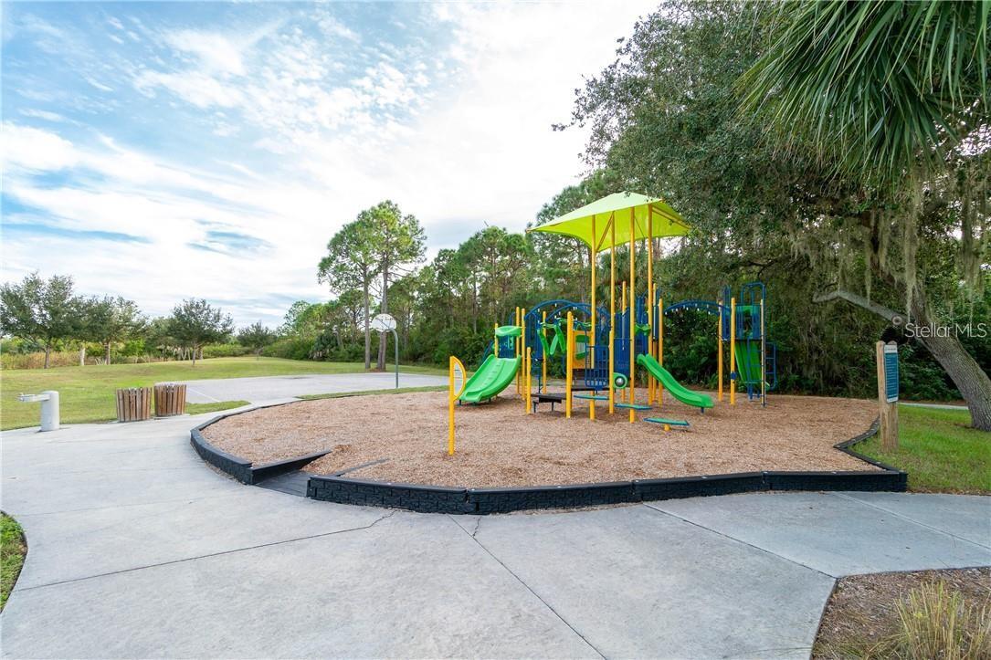 Image 15 of 17 For 13417 Alocasia Lane