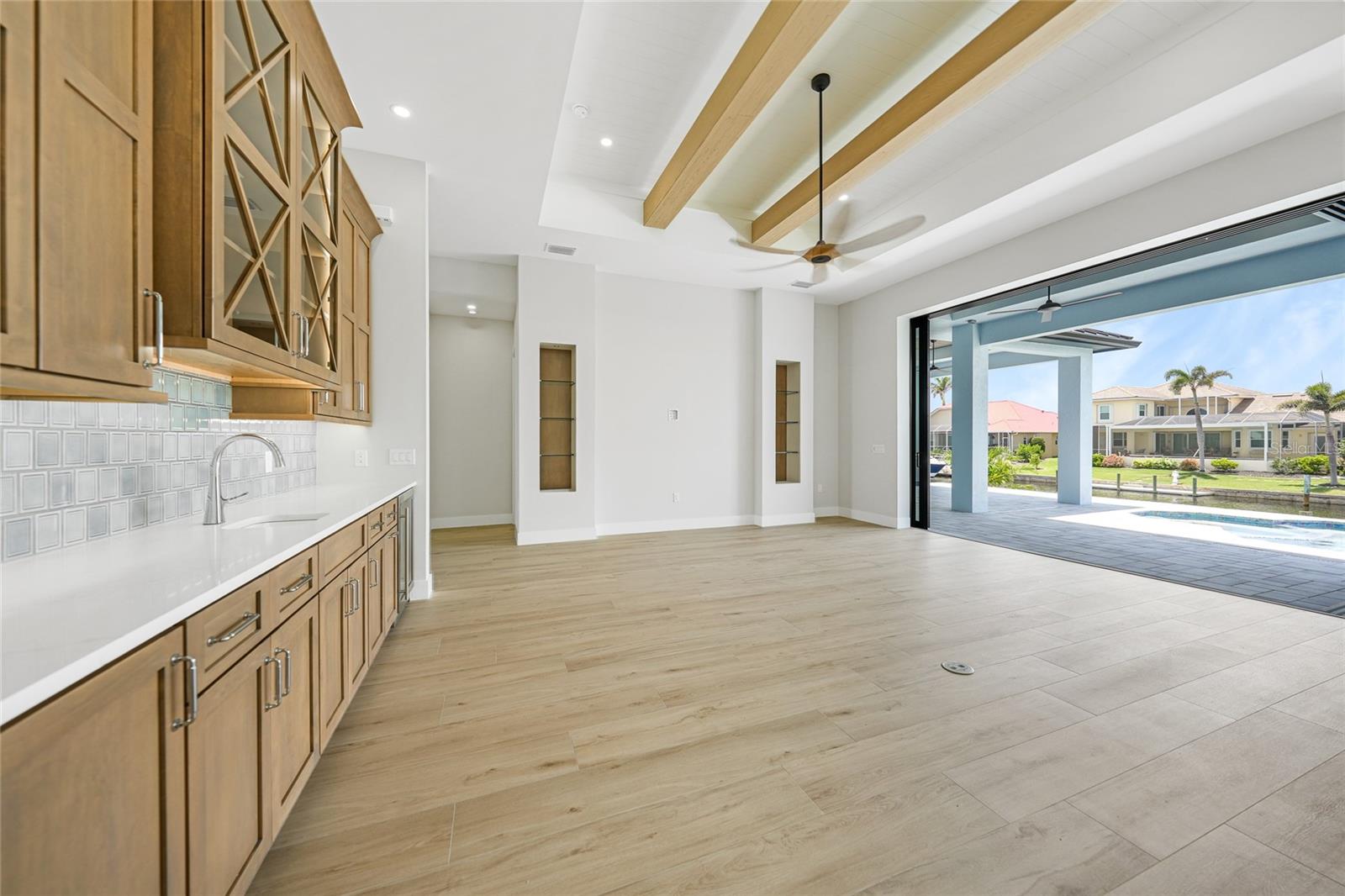 Image 11 of 62 For 2815 Coral Way