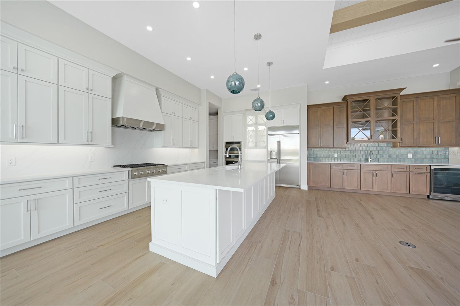 Image 15 of 62 For 2815 Coral Way