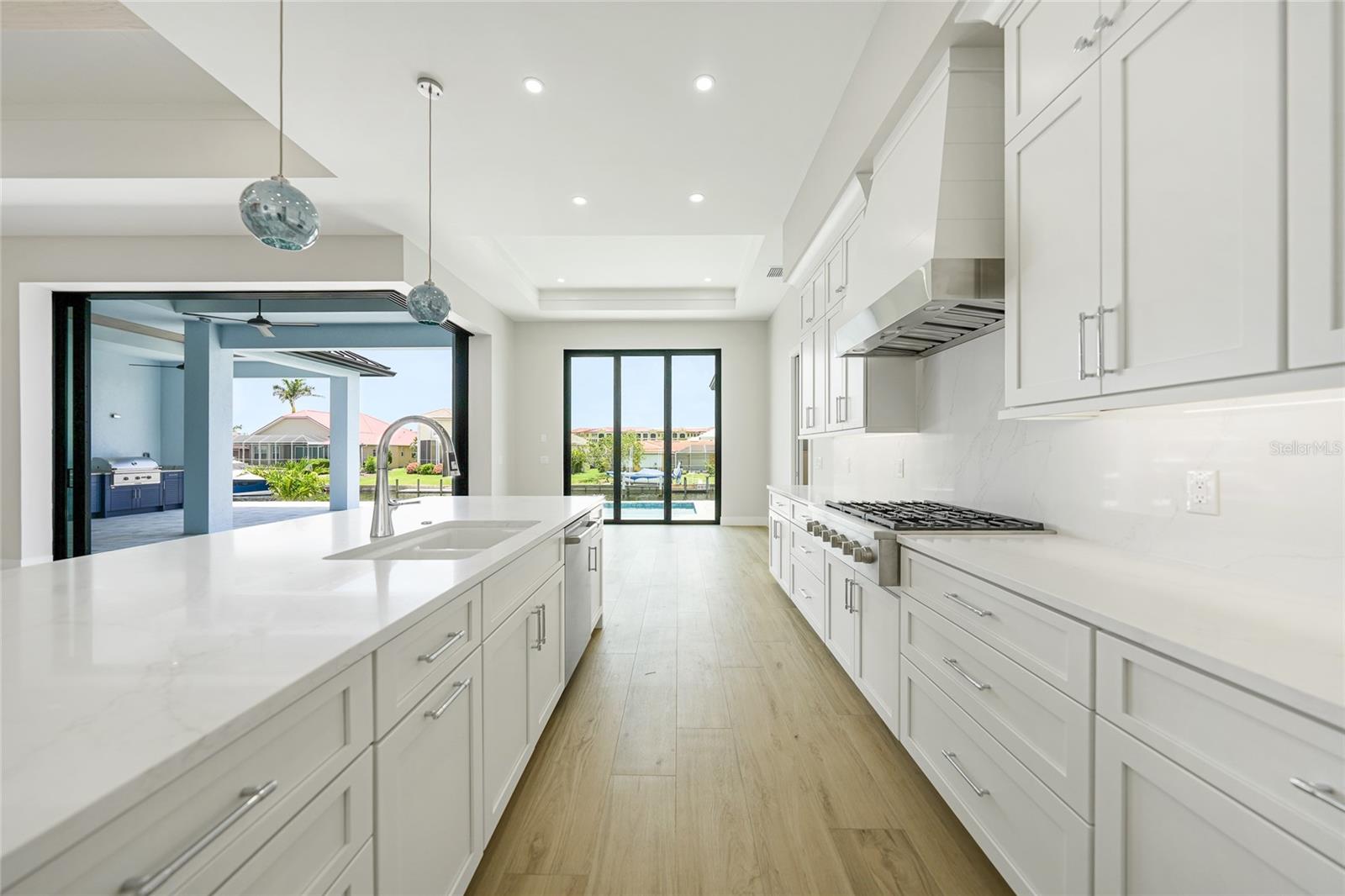 Image 20 of 62 For 2815 Coral Way