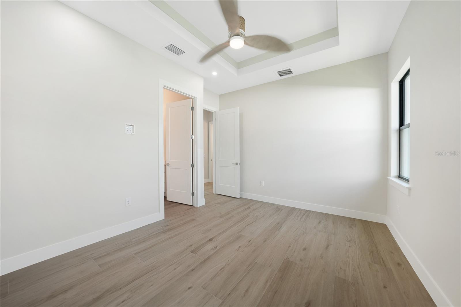 Image 32 of 62 For 2815 Coral Way