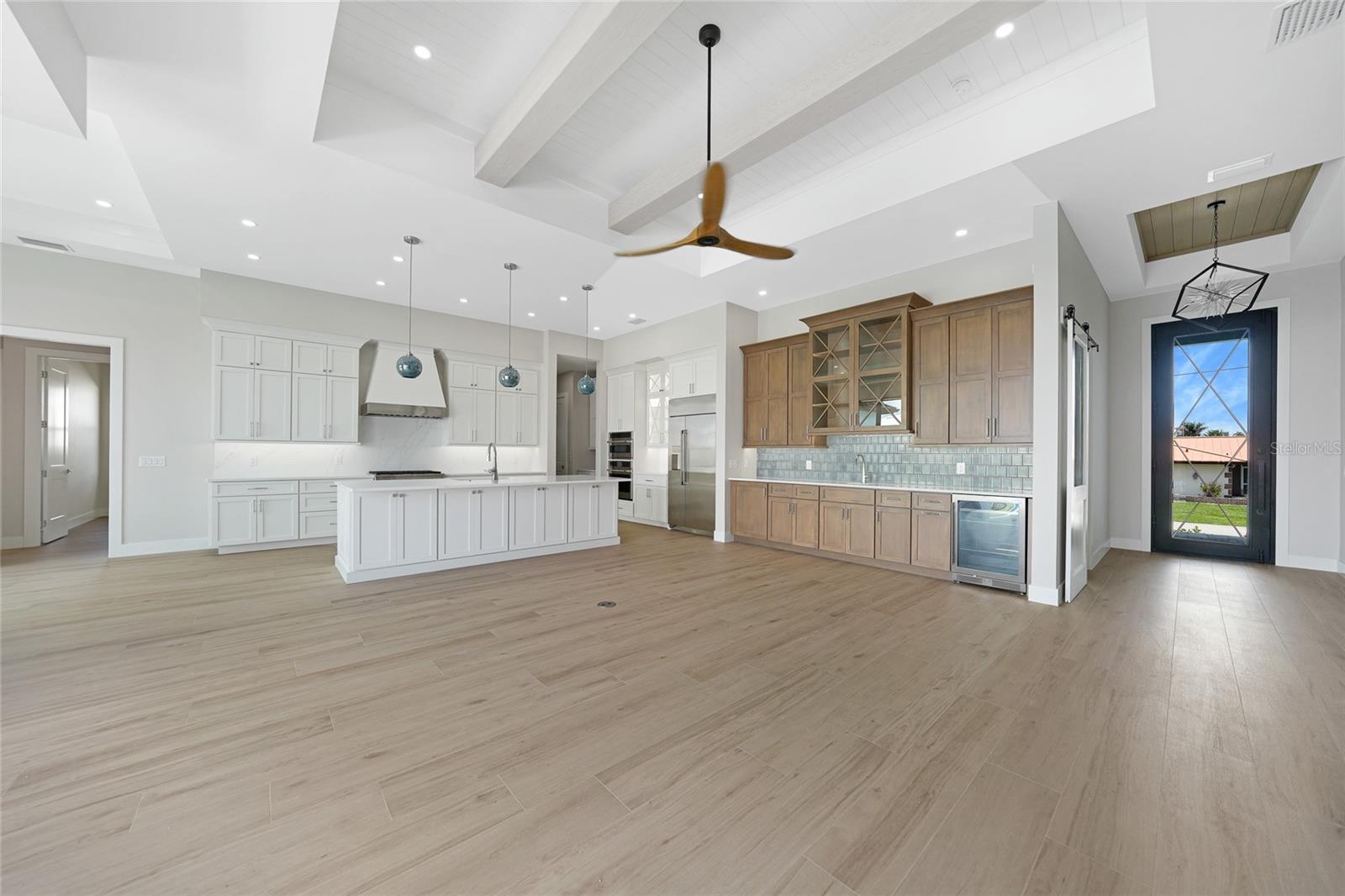 Image 9 of 62 For 2815 Coral Way
