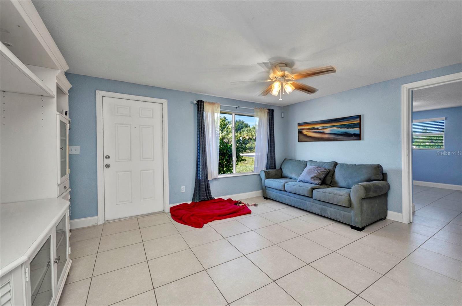 Image 5 of 36 For 25082 Harborview Road