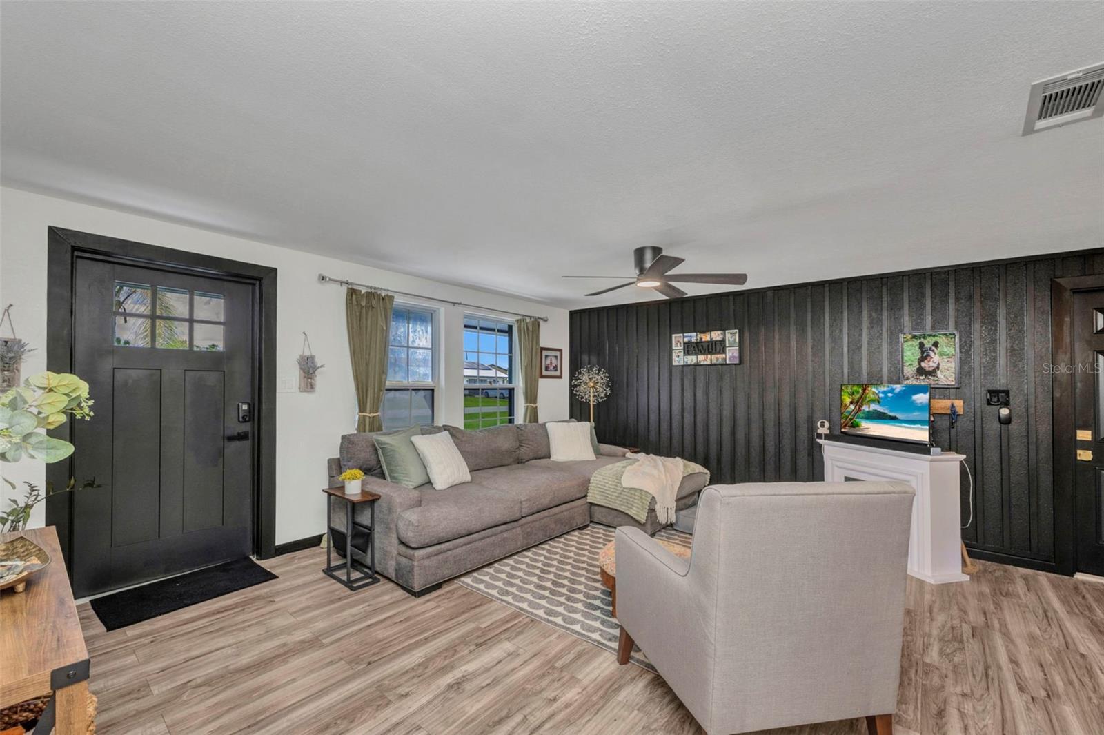 Image 11 of 35 For 457 Glenridge Avenue Nw