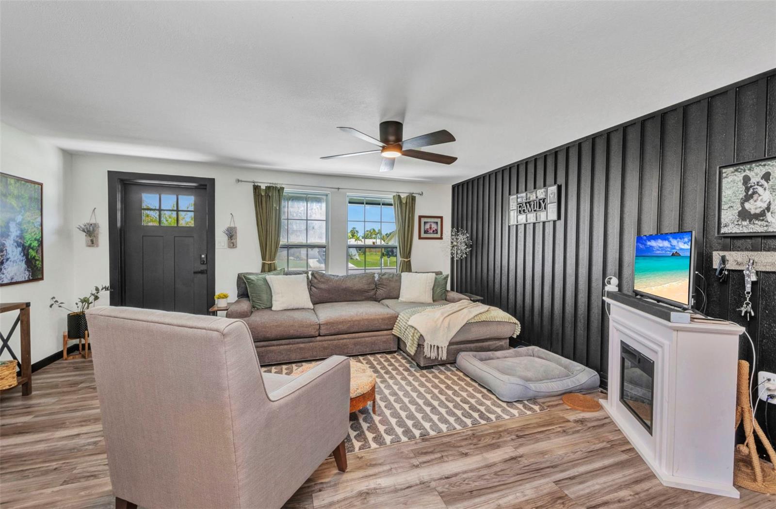 Image 4 of 35 For 457 Glenridge Avenue Nw