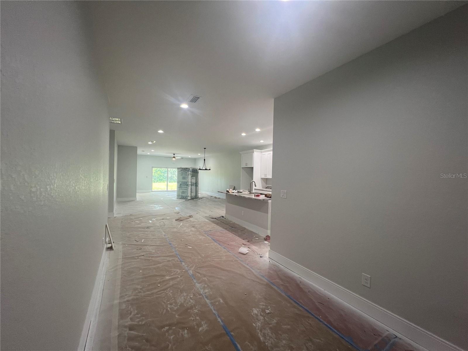 Image 4 of 27 For 319 Boundary Boulevard 1