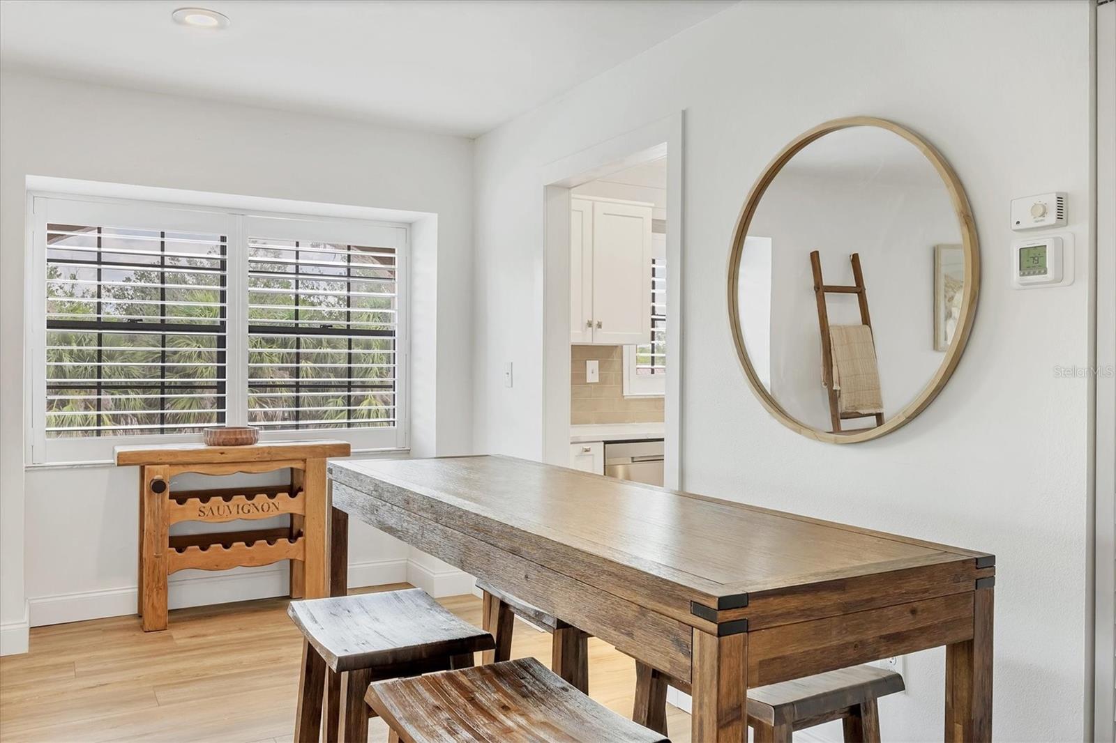 Image 9 of 43 For 23465 Harborview Road 1031