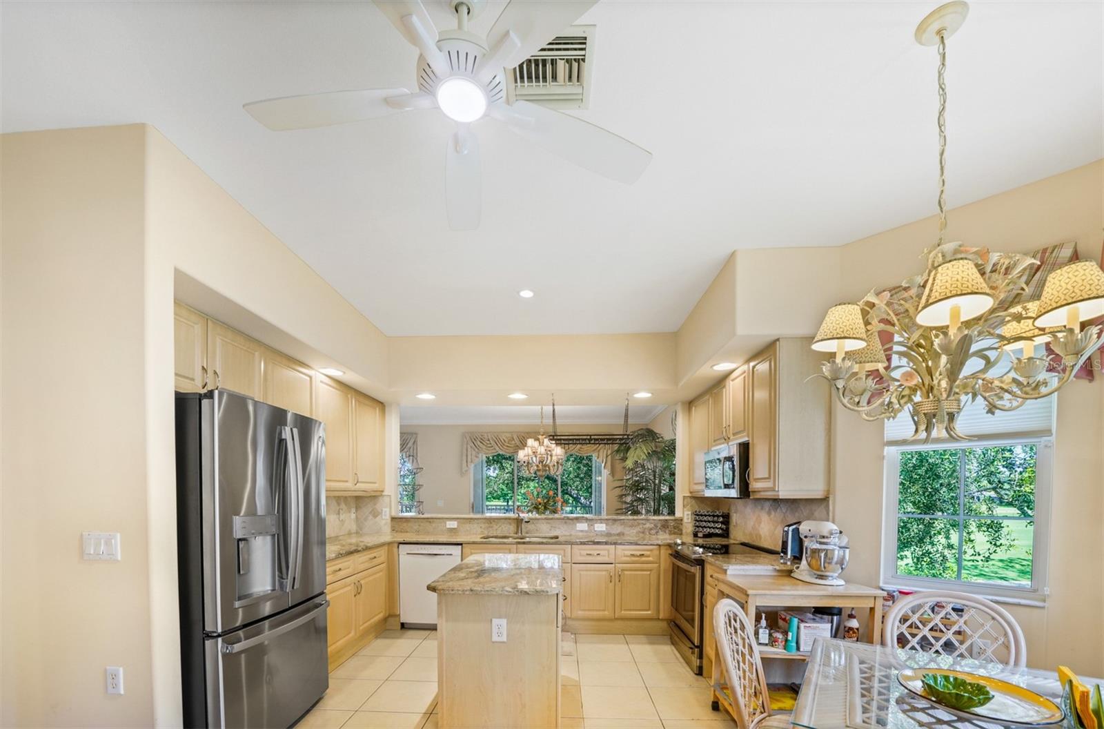 Image 13 of 59 For 786 Regency Reserve Circle 1404