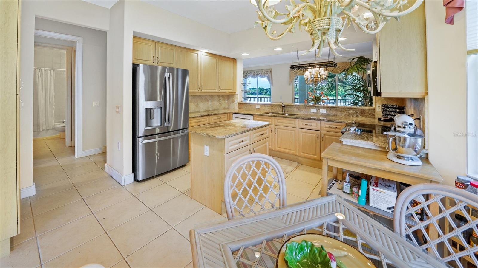 Image 16 of 59 For 786 Regency Reserve Circle 1404