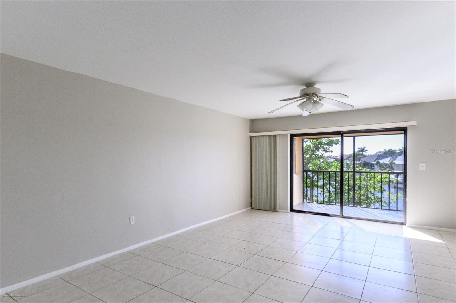 Image 4 of 47 For 1204 Spanish Cay Lane B