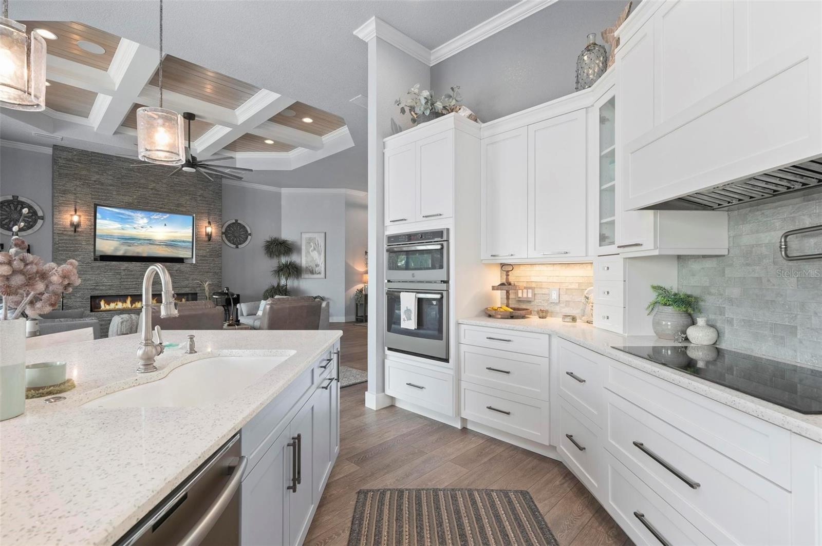 Image 16 of 70 For 25462 Shore Drive