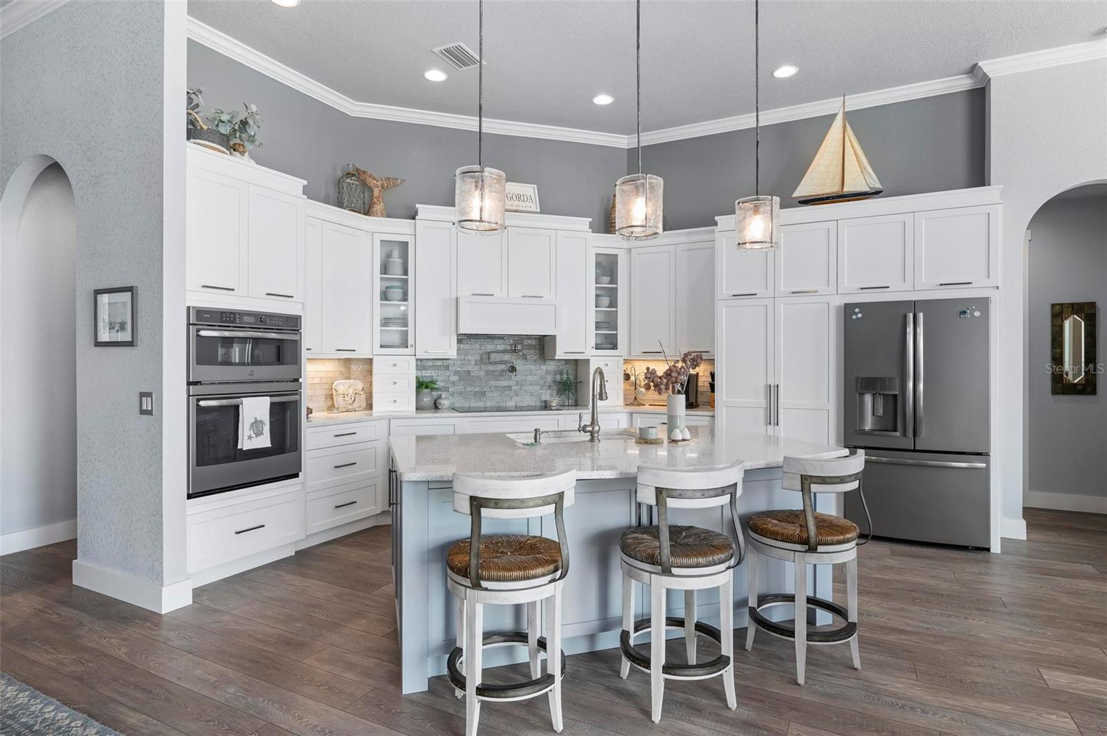 Image 19 of 70 For 25462 Shore Drive