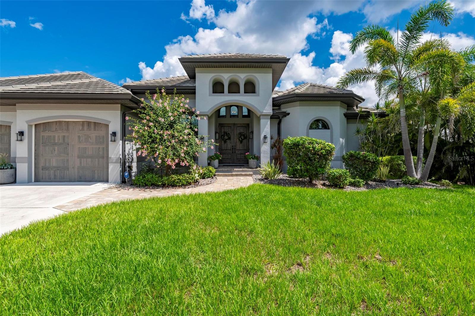Image 6 of 70 For 25462 Shore Drive
