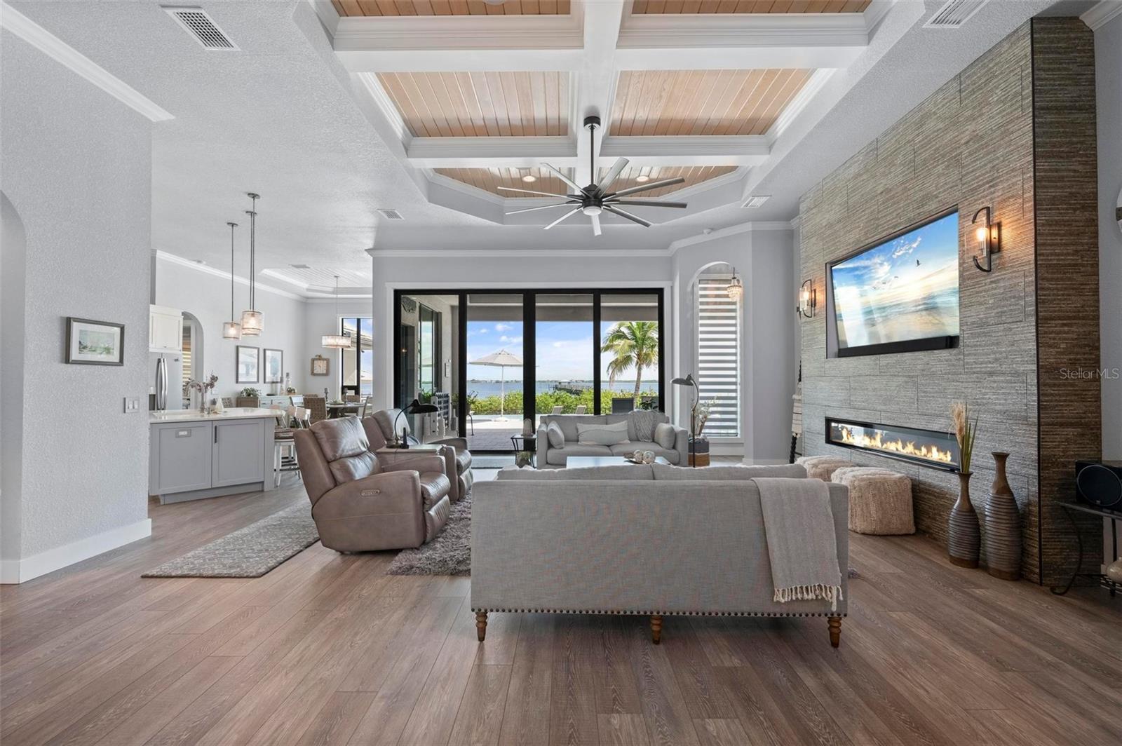 Image 9 of 70 For 25462 Shore Drive
