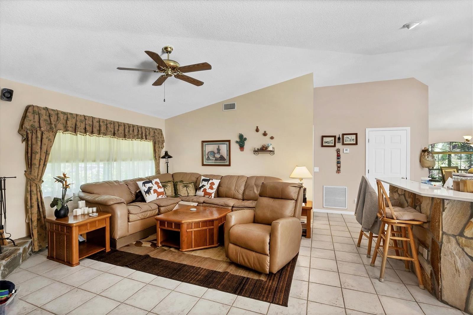 Image 17 of 40 For 6514 Biscayne Drive