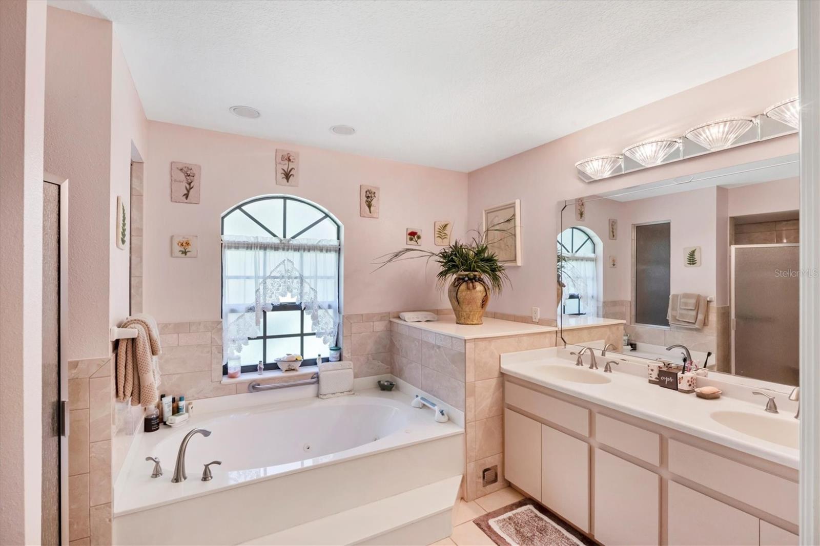 Image 22 of 40 For 6514 Biscayne Drive