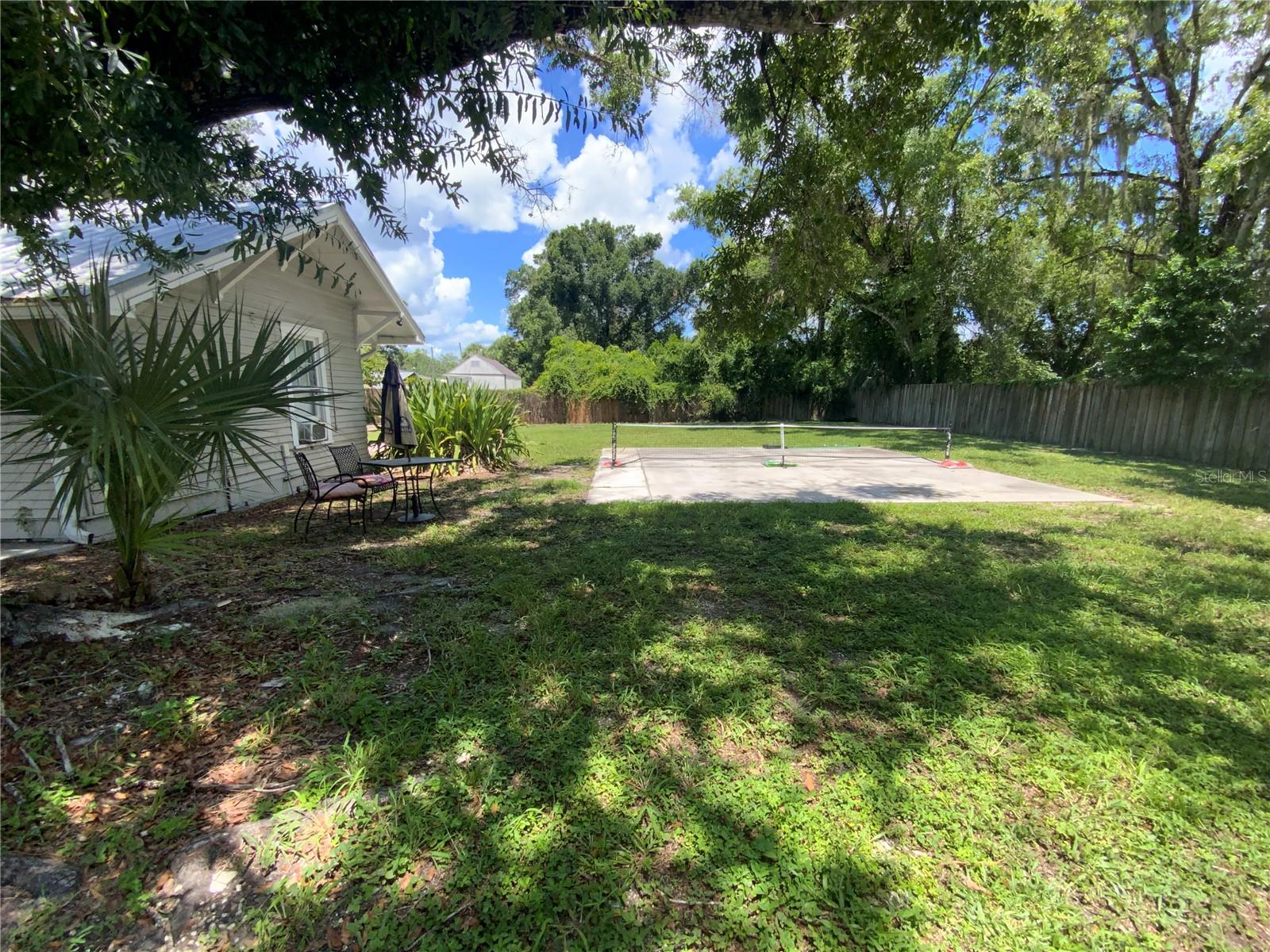 Image 65 of 80 For 606 Oak Street