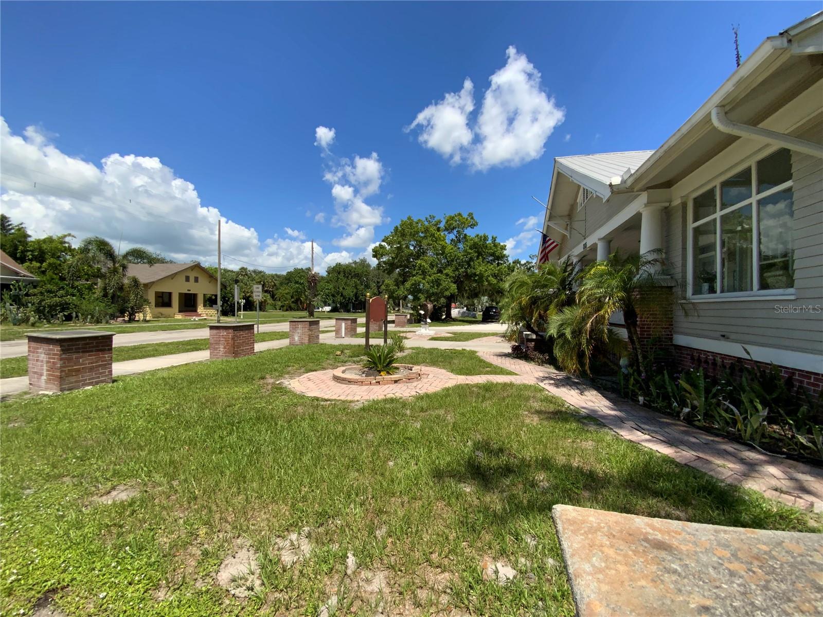 Image 73 of 80 For 606 Oak Street