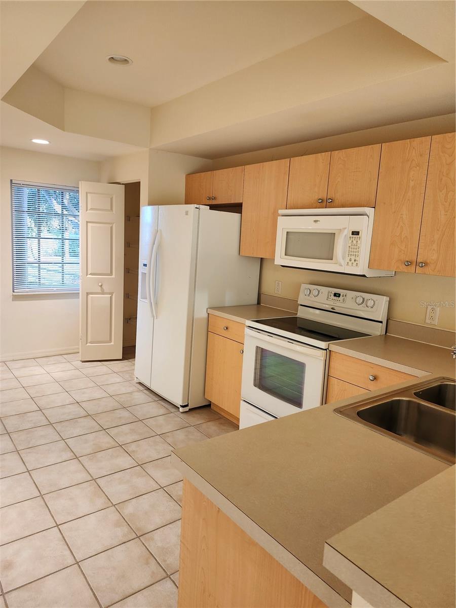 Image 4 of 15 For 1216 Rio De Janeiro Avenue 301