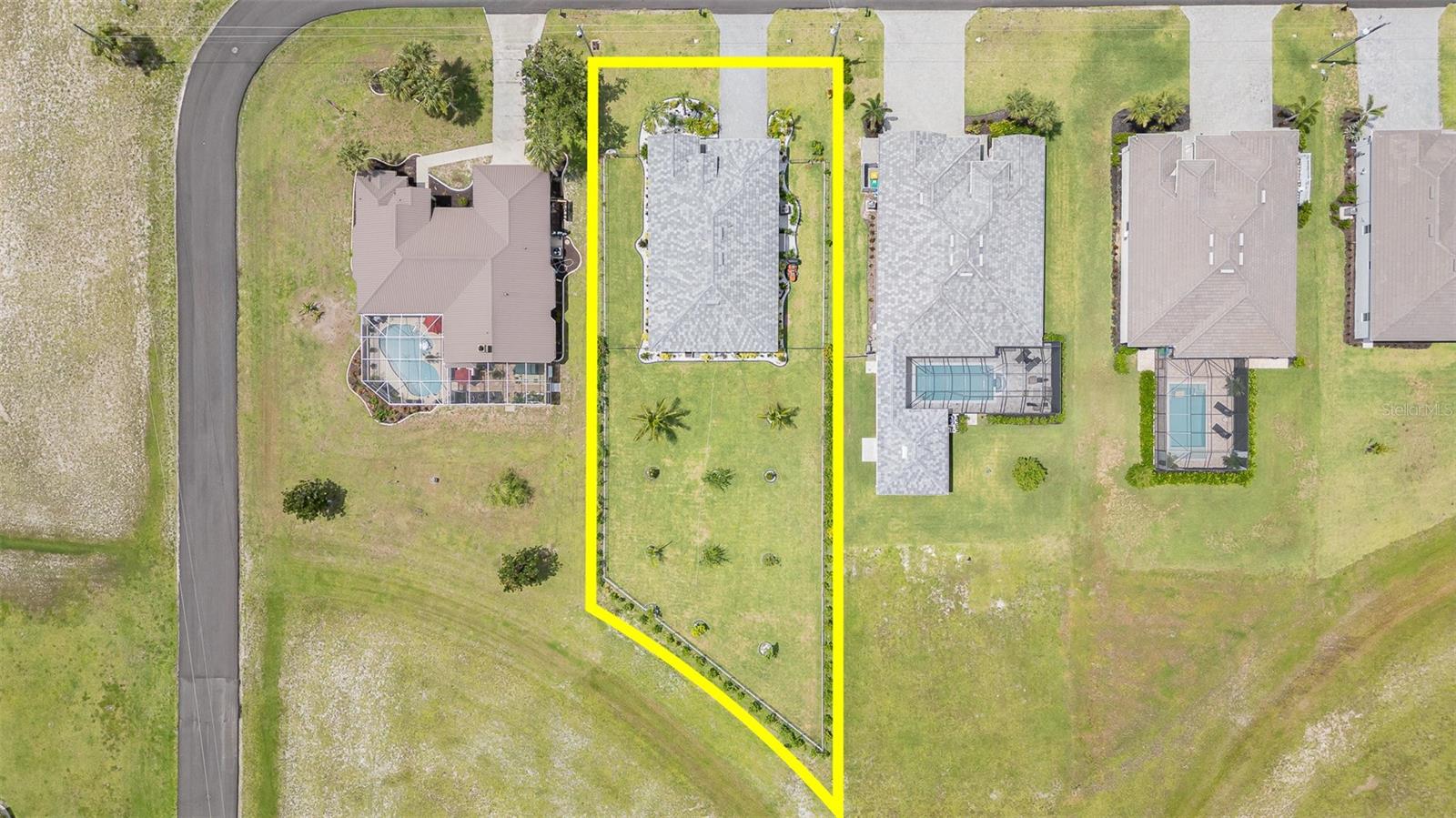 Image 29 of 32 For 24348 Nicobar Lane