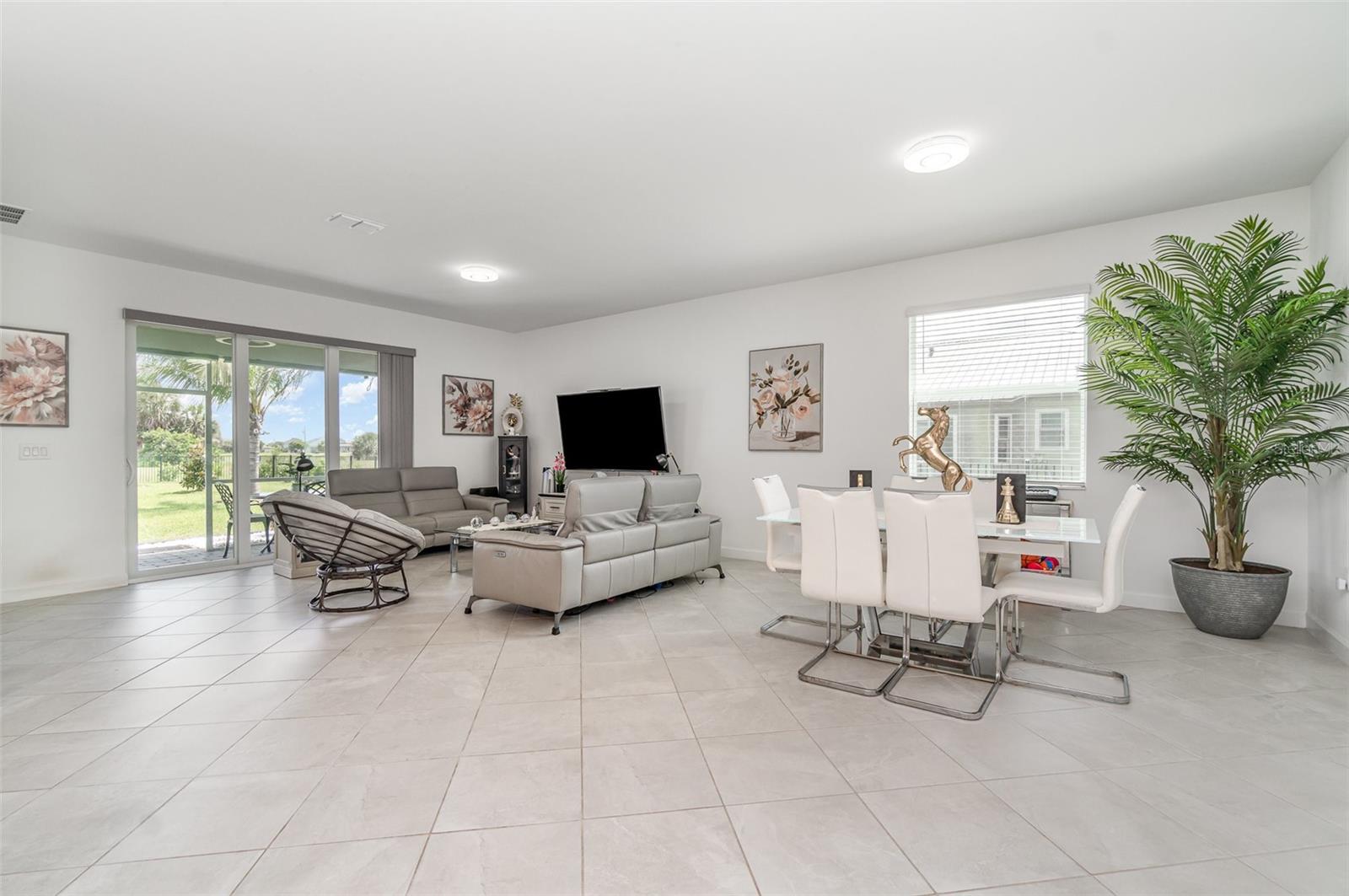 Image 4 of 32 For 24348 Nicobar Lane