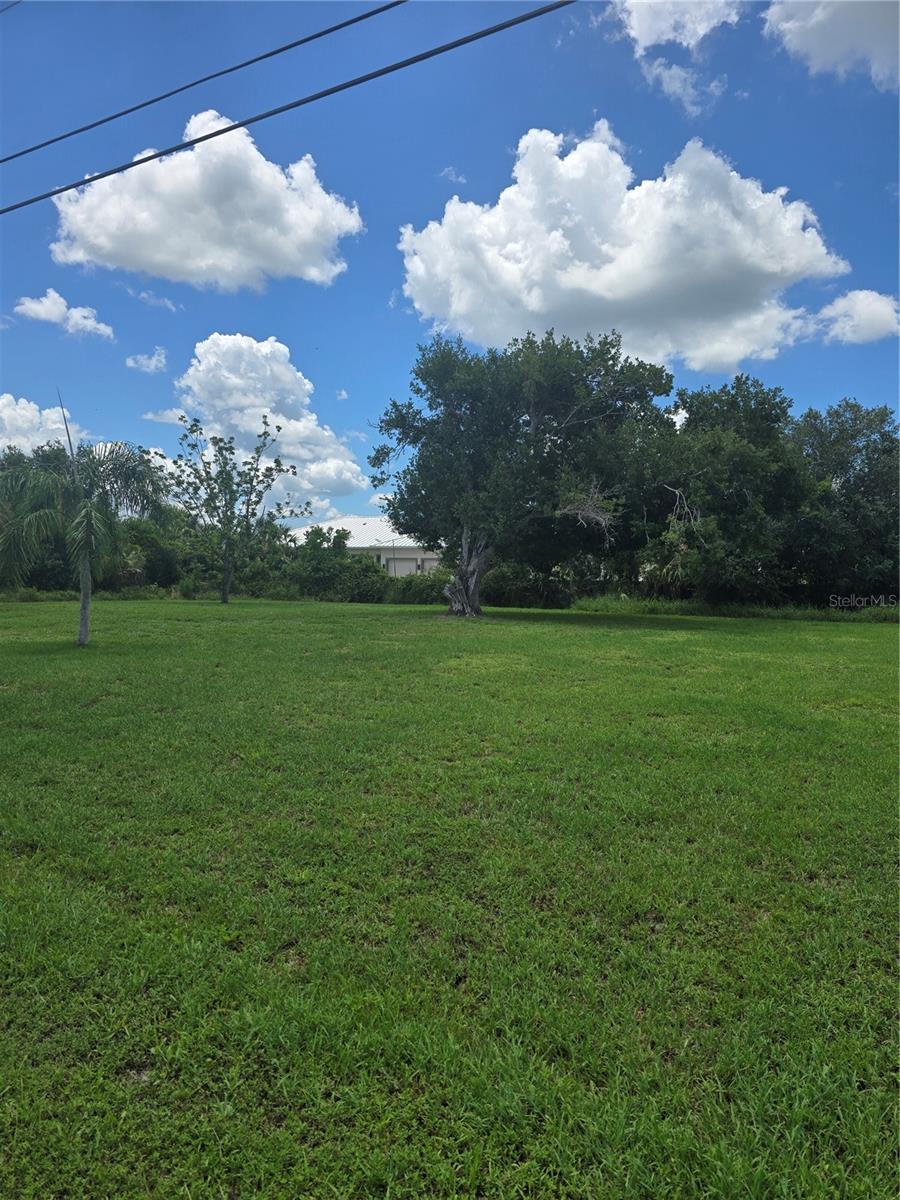 Image 2 of 3 For 28426 Coco Palm Drive