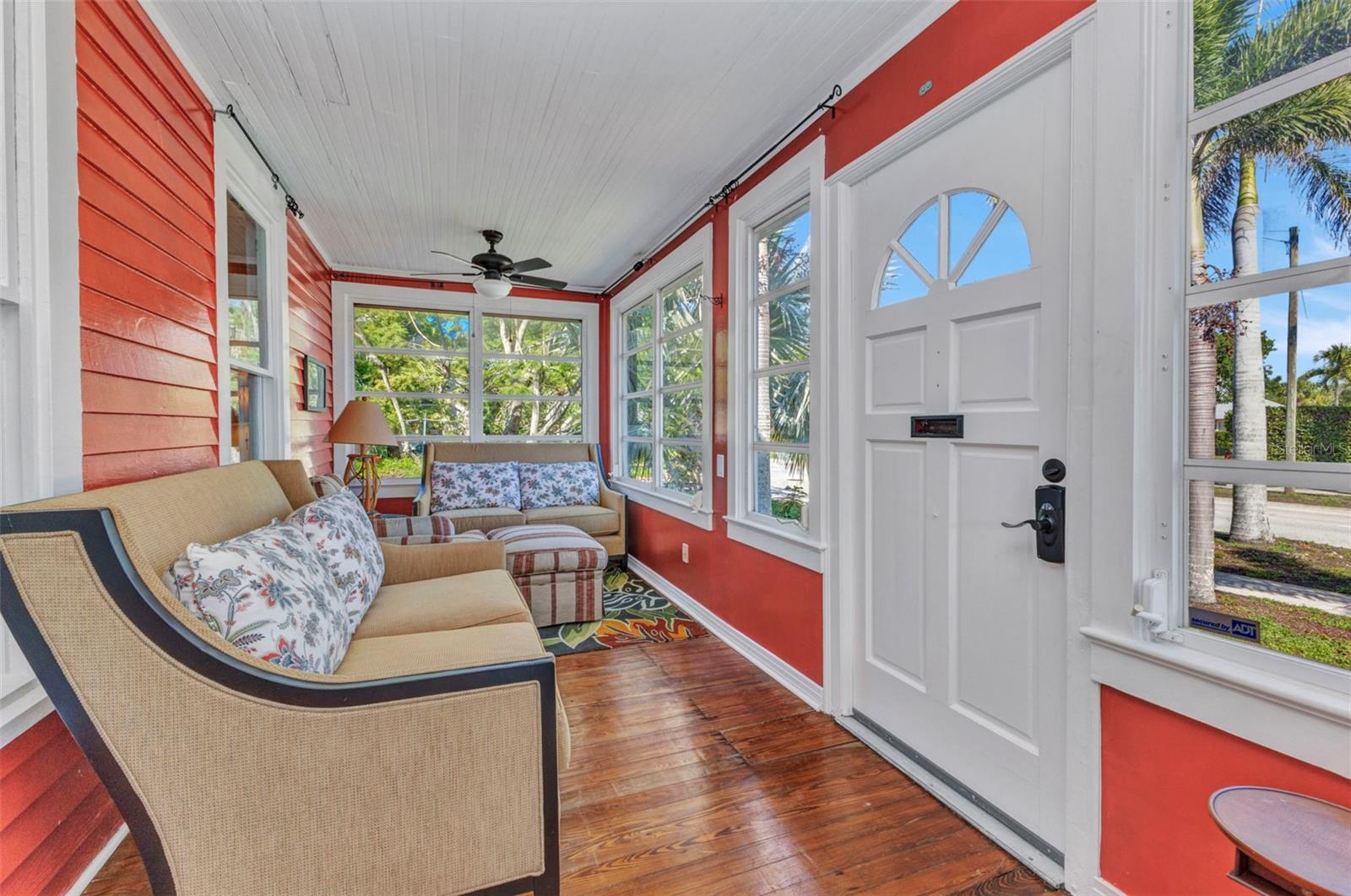 Image 3 of 85 For 415 Marion Avenue