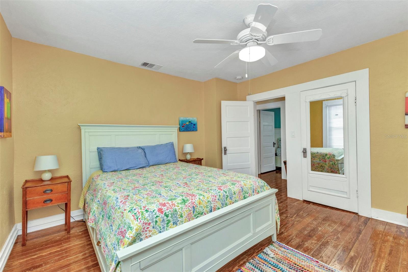 Image 43 of 85 For 415 Marion Avenue