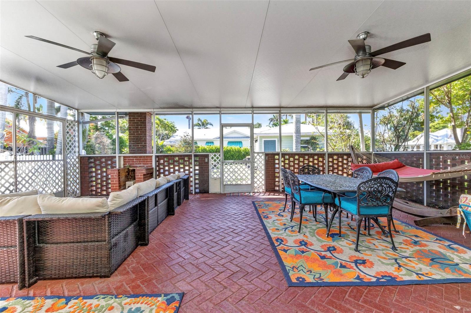 Image 45 of 85 For 415 Marion Avenue