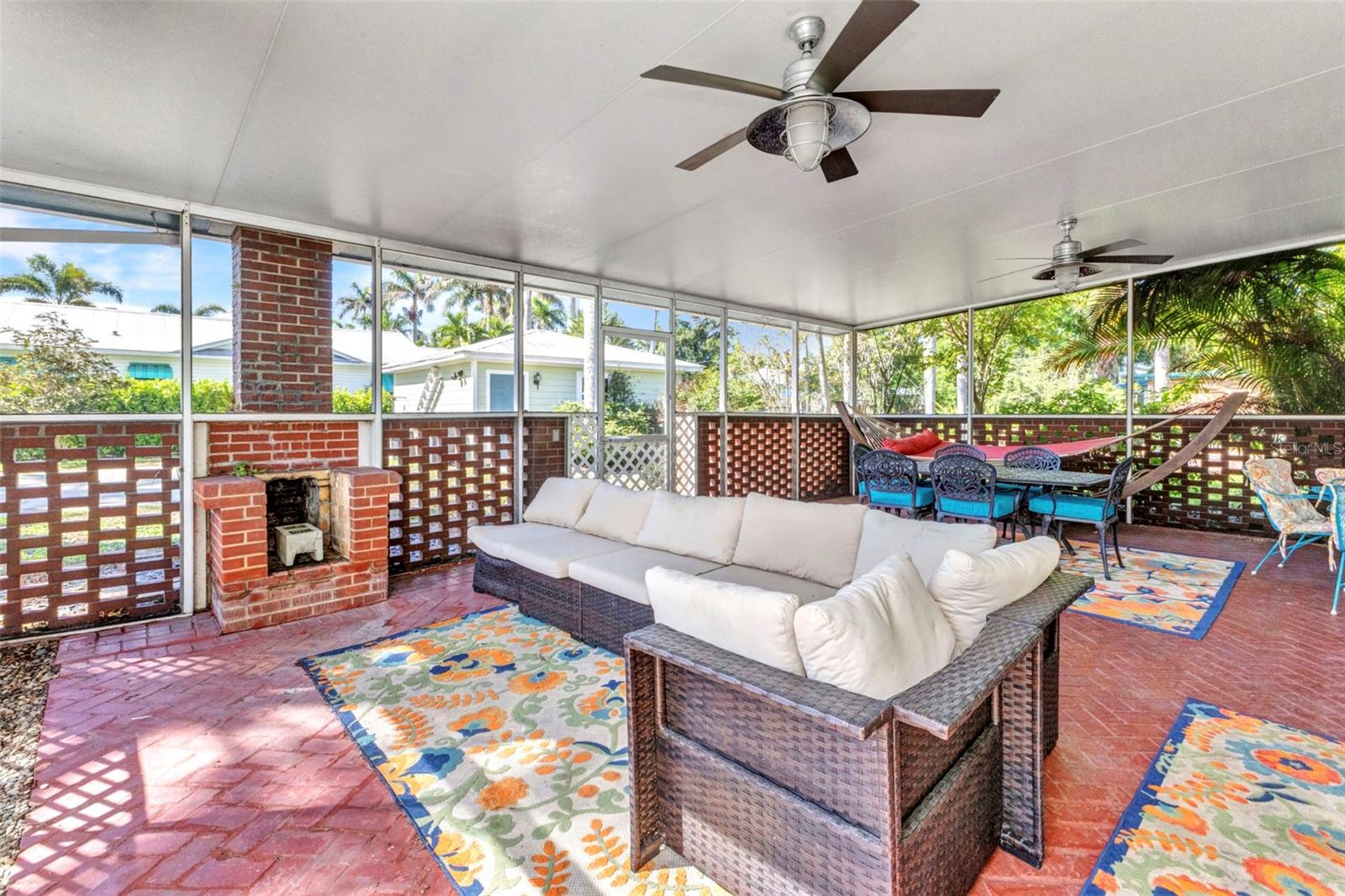 Image 48 of 85 For 415 Marion Avenue