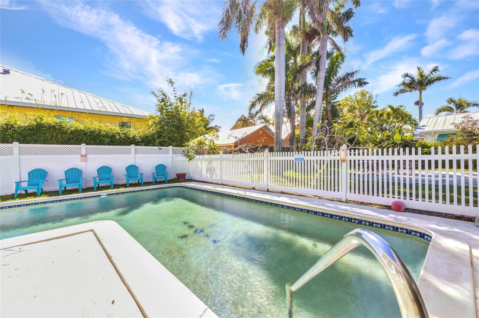 Image 51 of 85 For 415 Marion Avenue