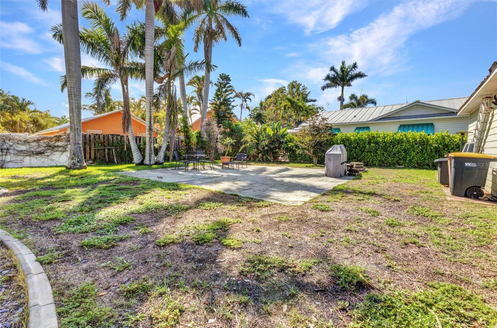 Image 56 of 85 For 415 Marion Avenue