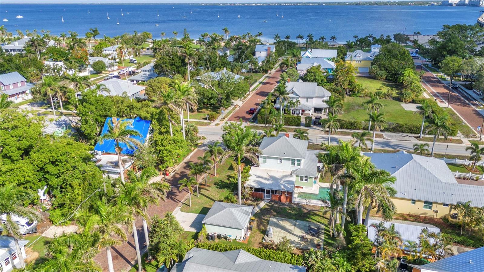 Image 77 of 85 For 415 Marion Avenue