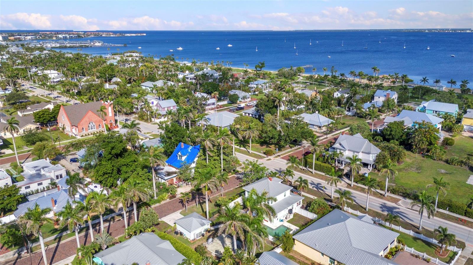 Image 78 of 85 For 415 Marion Avenue