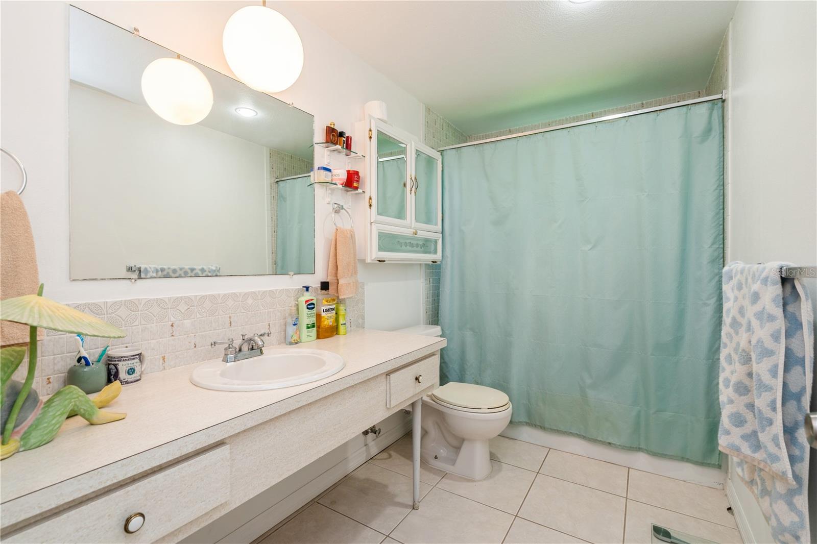 Image 16 of 40 For 28427 Coco Palm Drive