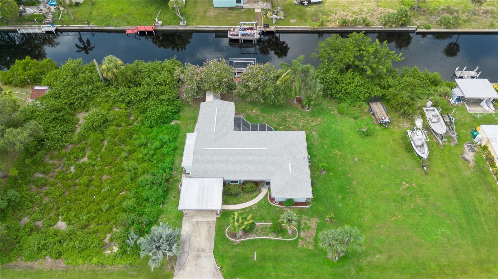 Image 37 of 40 For 28427 Coco Palm Drive
