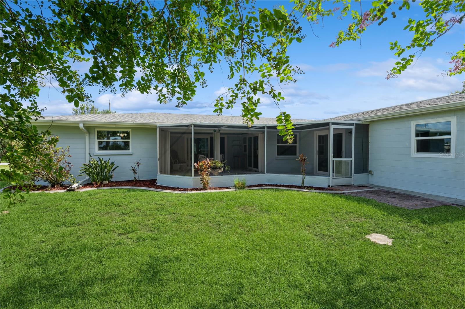 Image 6 of 40 For 28427 Coco Palm Drive