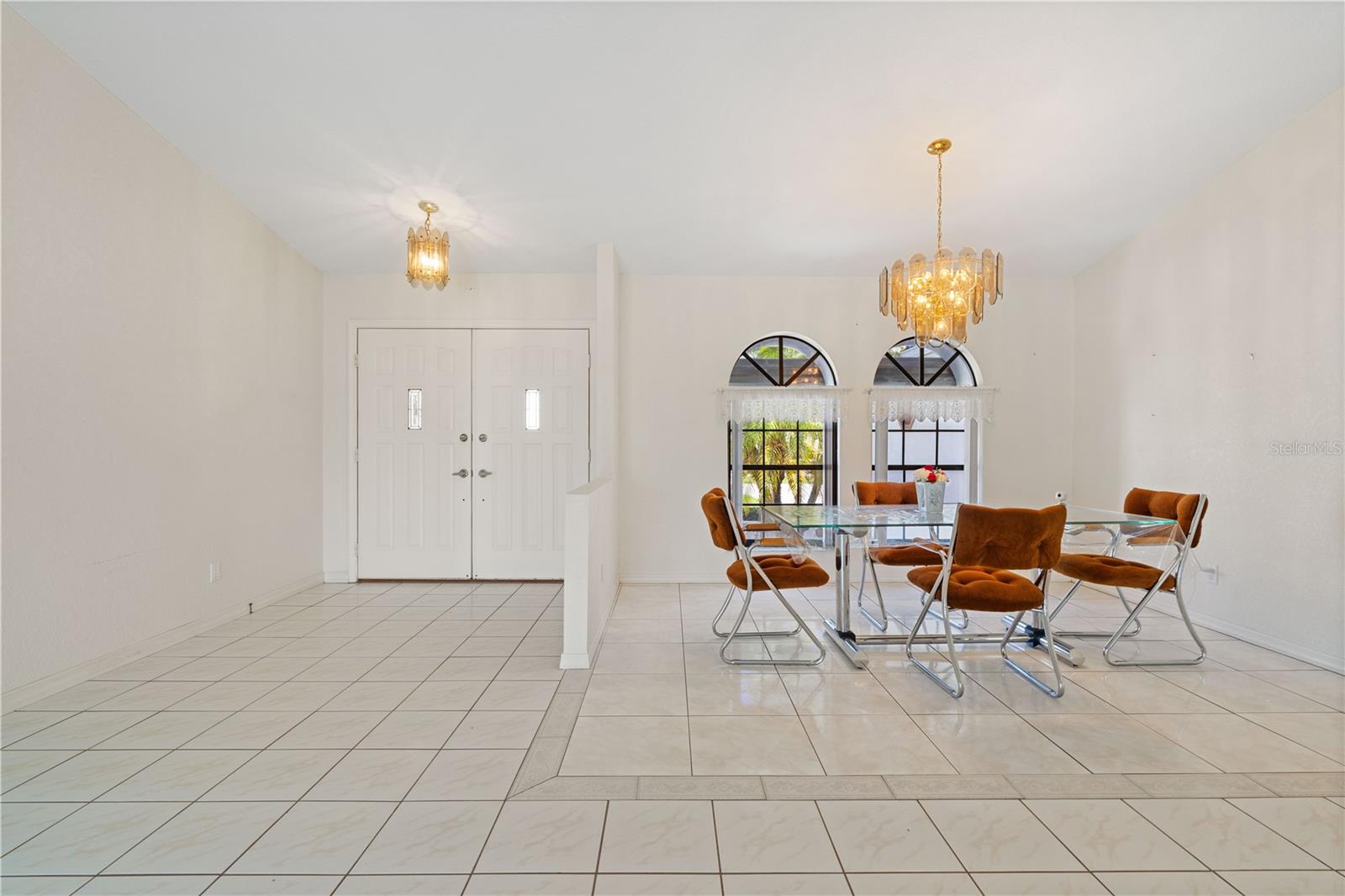 Image 20 of 75 For 531 Madrid Boulevard