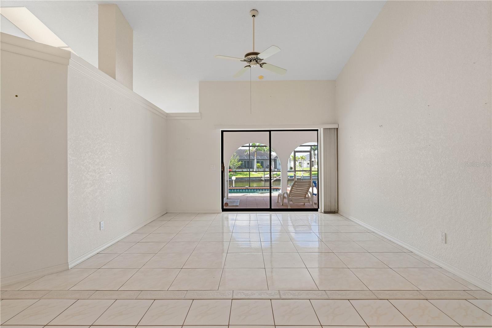 Image 22 of 75 For 531 Madrid Boulevard