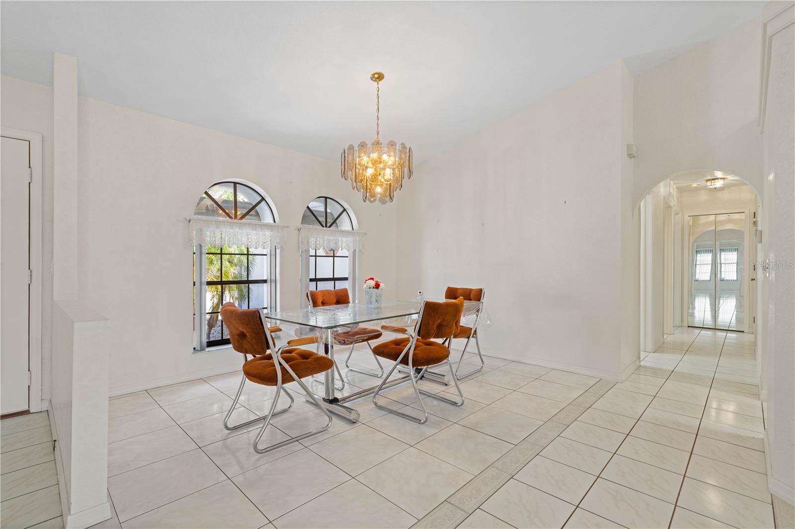 Image 25 of 75 For 531 Madrid Boulevard