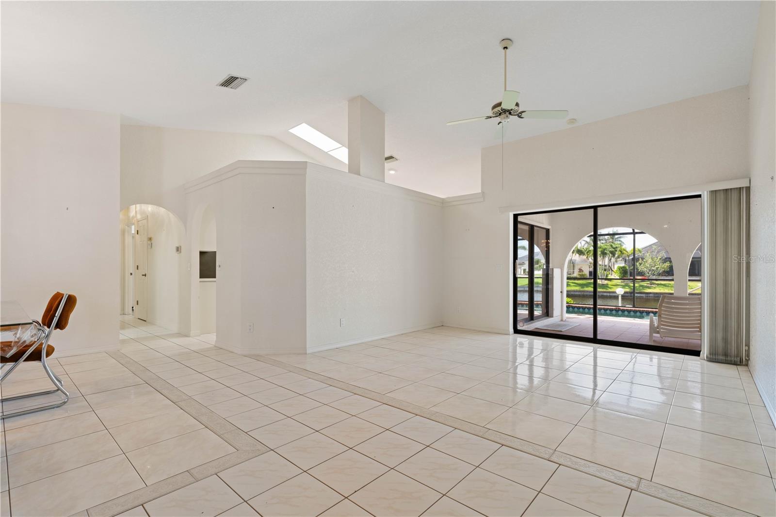 Image 3 of 75 For 531 Madrid Boulevard