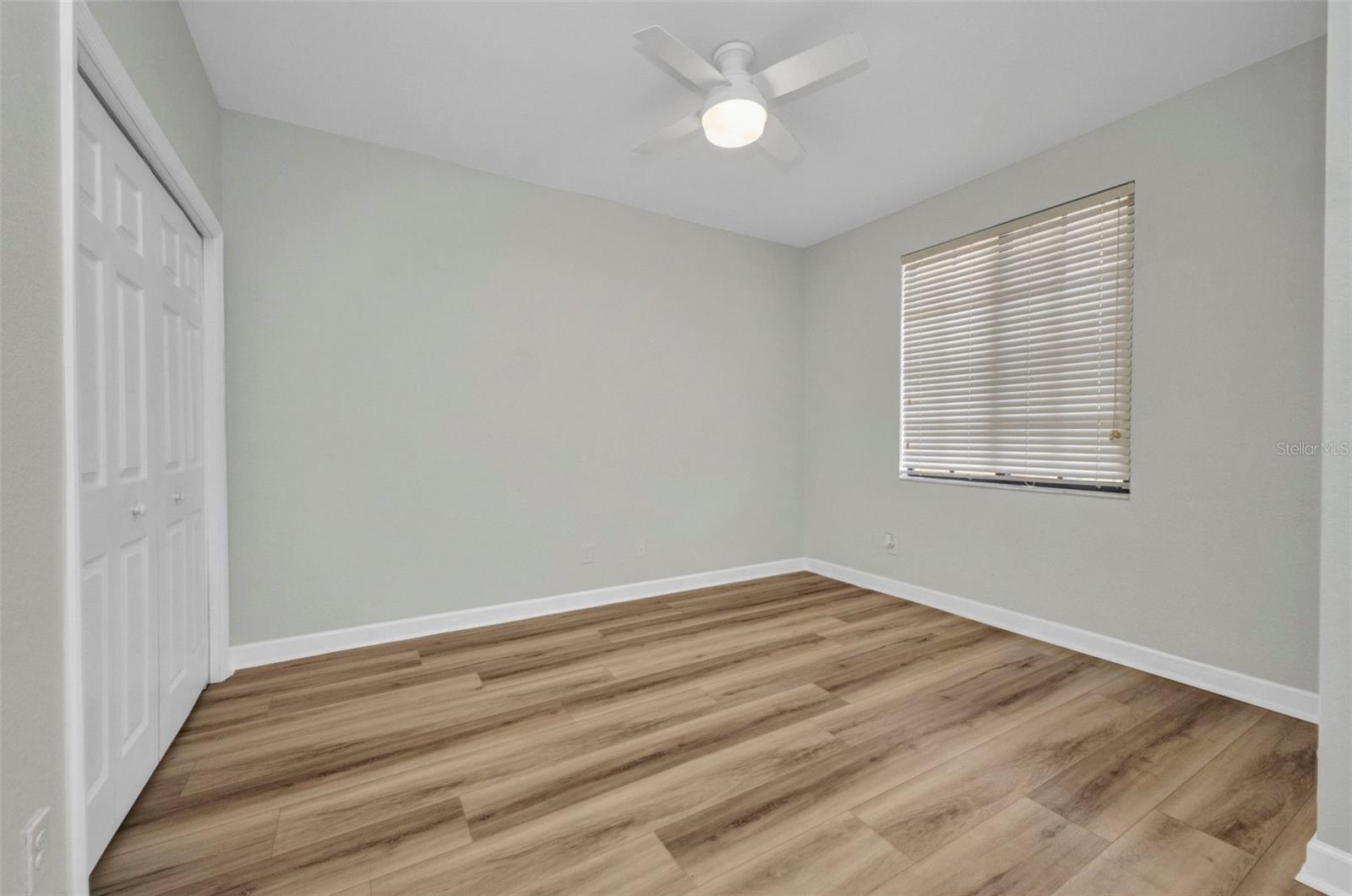 Image 14 of 50 For 900 Marion Avenue 1203