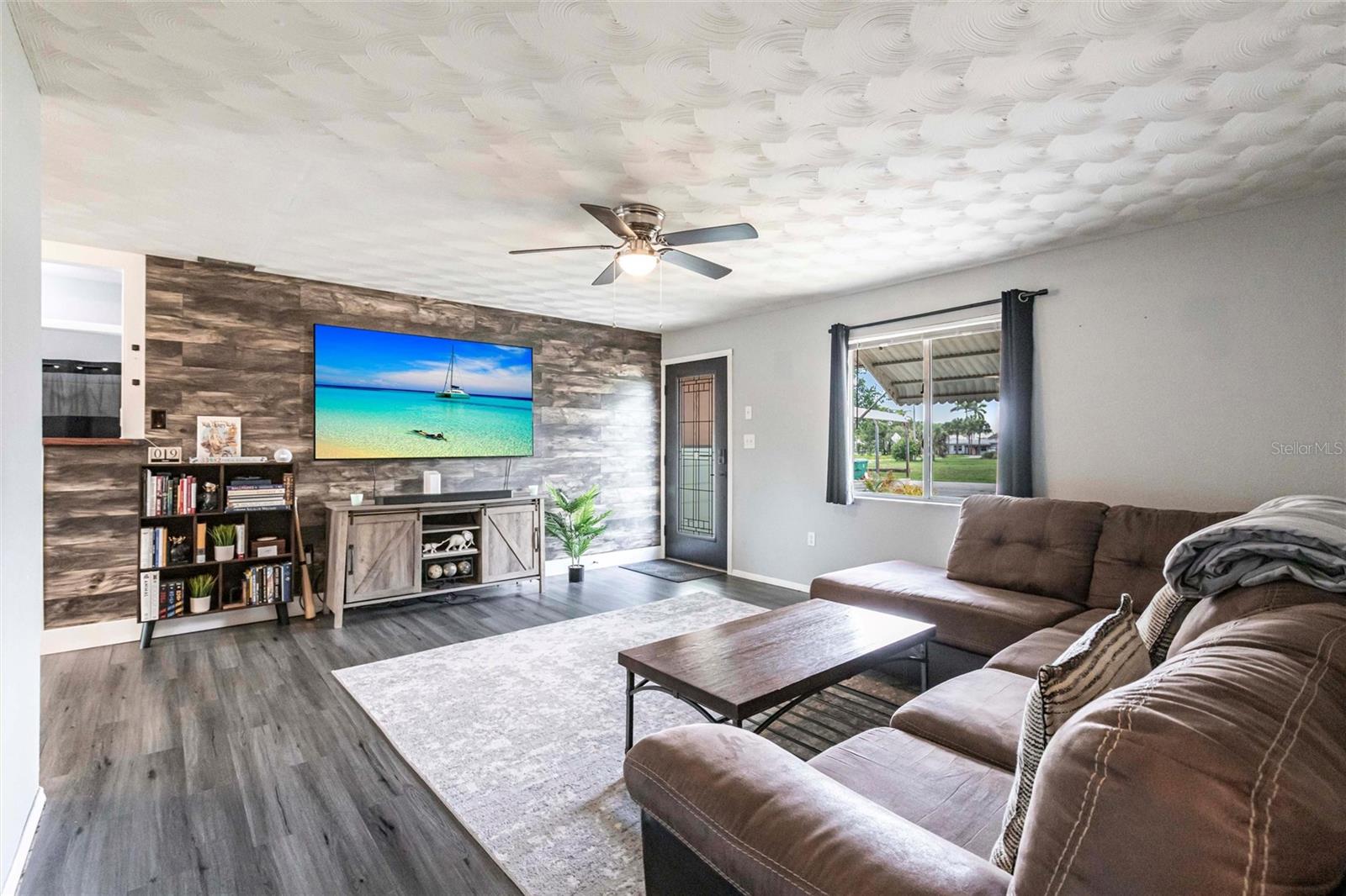 Image 13 of 49 For 8513 Heister Street