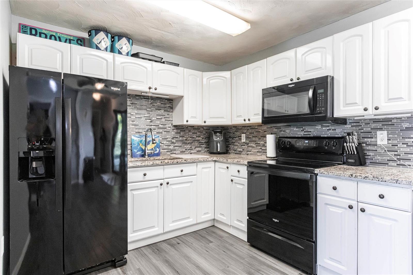 Image 16 of 49 For 8513 Heister Street